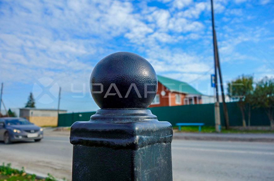 Пешеходное ограждение на территории г. Богданович